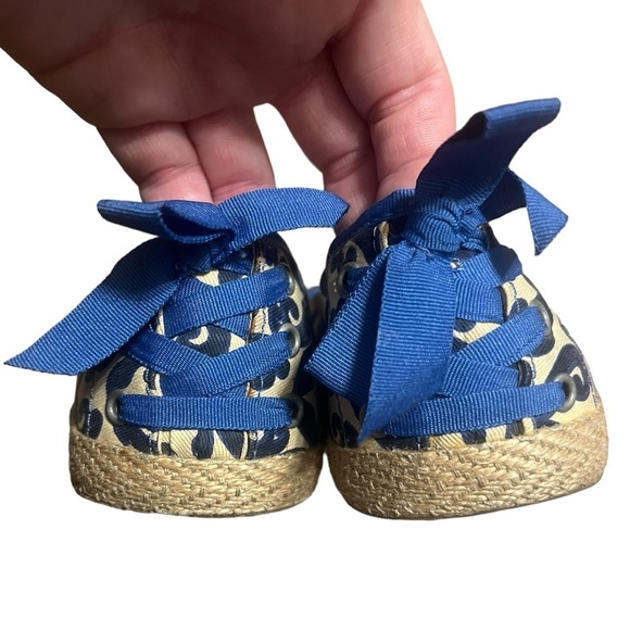 Ugg Indah canvas espadrille flat in blue and cream - Picture 7 of 9